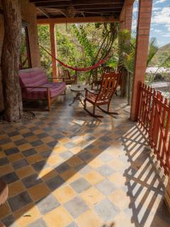 2 bedroom apartment in lush garden, 3 blocks from beach and center of San Juan - 4