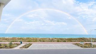 The Absolute Beach House -Luxury Oceanfront Escape - Jindalee - 4