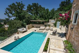 Butterfly, a historical villa with pool & hot tub! - 5