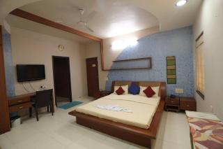 Hotel Shrimad Residendy - 3