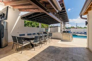 Sotto del Sol 7BR Pool Villa Near Palm Beach & Ritz by Bocobay - 9