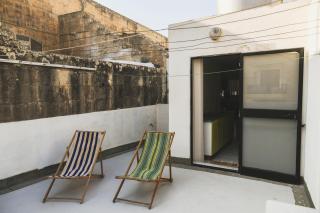 Charming 3-Bedroom Apartment with 3 Terraces - 4