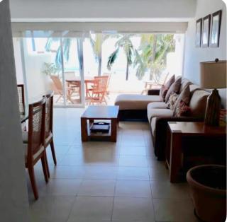 Apartamento Frente al Mar en Acapulco Diamante con Vista Espectacular - 0