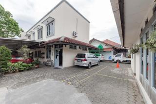 RedDoorz at Hotel pondok Kurnia near Buah Batu Bandung - 1