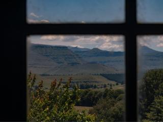 Oakhaven Exclusive Drakensberg Mountain Escape - 1