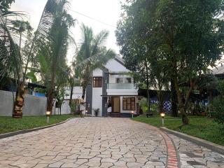 Curly Nest Homestay - 4