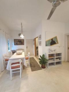 Beachfront Palm Haven ,Kaya 2 BR pools , balcony&beach access - 9