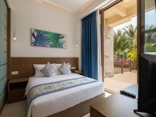 Aloha Oceanfront Suite Resort - 9