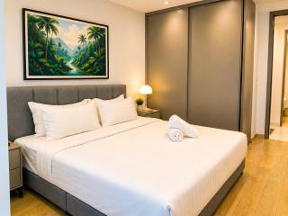 E A T ON Residencesi KLCC at City - 1