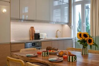 Wonderful Apartments in the Center of Paris - 5