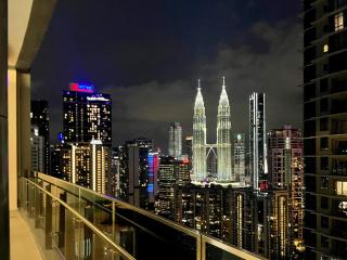 E A T ON Residencesi KLCC at City - 0