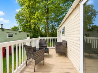 Cosy dog-friendly caravan at Bowland Fell in Yorkshire ref 93022S - 6