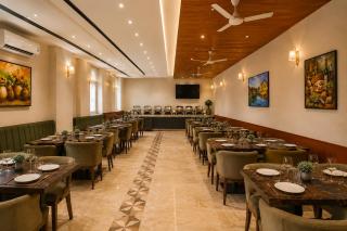 Hotel Park Tree Noida Sec 20 - 6
