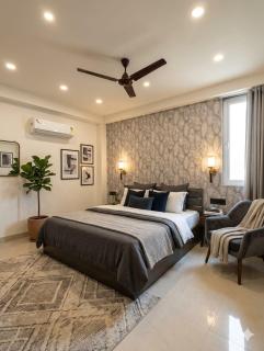 Hotel Delhi 53 At Bhajan Pura Main Market - 2