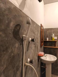 Hinni's Place - 5