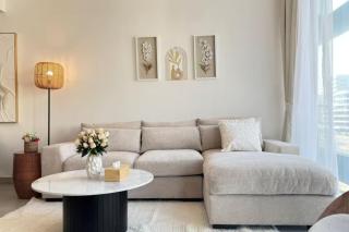 Al Raha 2BR Haven - Elegant Luxury Escape - 7