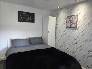 Wimpole Lounge - Oldham - 8