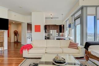 Las Vegas Residence with Panoramic Strip Views - 9