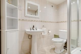 Cottage - Sleeps 4 - Parking - 1