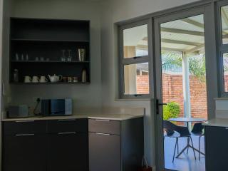 Victoria Falls Luxury Apartment - 7