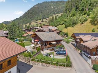 Chalet la Caperla nahe Lenk, Panoramablick & Garten - 9