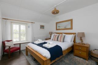 Farr Cottage - Garden Retreat - Pool & Gym Access - Private Parking - Cornish Charm - 3