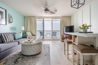 Pelican Beach Resort 904- Seaside Serenity - 0