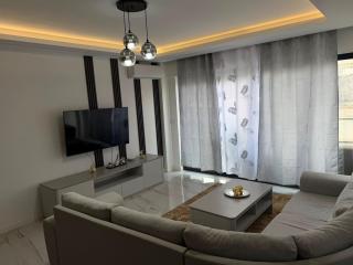 Cesalta's Flat I - 2