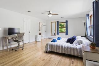 Lake Ontario Estate - Firepit, Grill & Fishing - 4