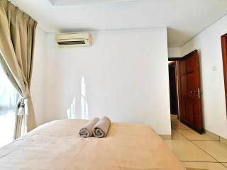 Stategic 1et Cikditiro 2BR Apt with Pool, Gym, Wi-Fi by 2ndHome - Jakarta - 2