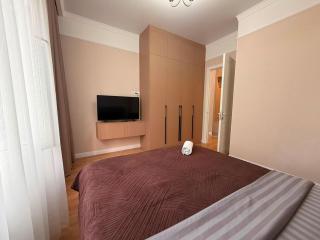 Grand Turan Comfort, st Turan, Khanshatyr, 43-1, 93 - 6