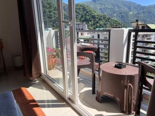 Prithvi Hotel Rishikesh - Aesthetic Rooms In Upper Tapovan With Aircon, Smart TV and Free Airport Pickup for 7 or more nights booking - 8