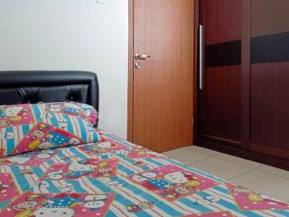 COZY 2BR Pinewood Apt Jatinagor - 3