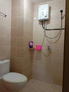 COZY 2BR Pinewood Apt Jatinagor - 6