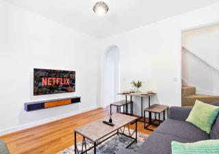 Brand-New 3BR Home - Workspace & Street Parking - 9