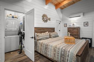 NEW - Treehouse - Dogwood - 9