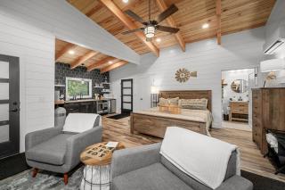 NEW - Treehouse - Dogwood - 6