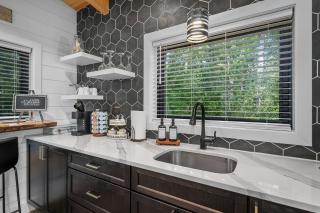 NEW - Treehouse - Dogwood - 5