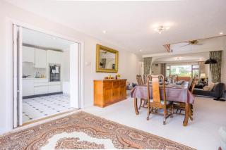 3 Bed in Christchurch oc-m45917 - 2