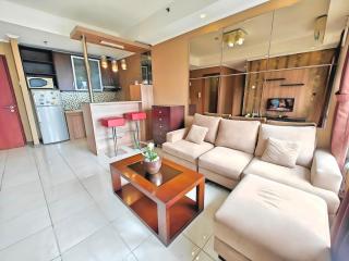 Strategic 3BR Sudirman Park Apt Wi-Fi, Pool,Gym - 9