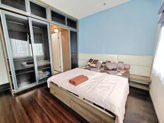 Strategic 3BR Thamrin Residence - 8