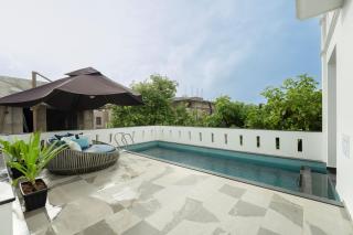 Lindsay Manor Madera 5BHK 2 Pools Luxury - 4