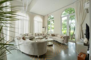 Lindsay Manor Madera 5BHK 2 Pools Luxury - 3