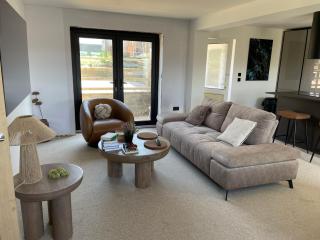 Driftwood House - 7