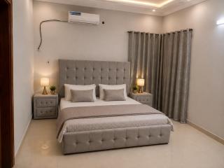 Elite Haven Residency - 8