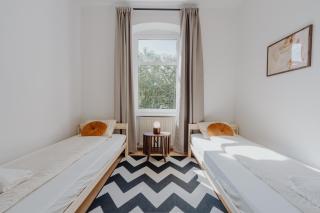 Charmanter Altbau im Herzen von Linz mit Self-Checkin, WLAN und 2 getrennten Schlafzimmern - 9