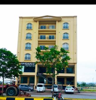 Modern 1BR Fast-Wifi Sardar Heights - 4