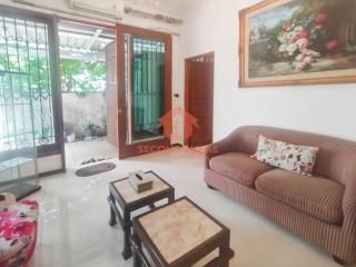 Strategic & Authentic 1BR Kemang House - 5