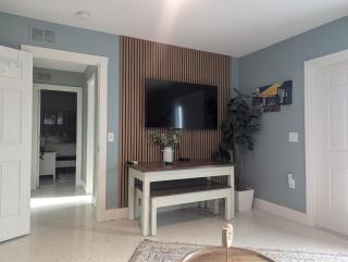 Cozy Coastal Suite - 7