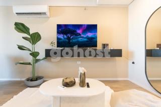 Comfortable minimalist Villa Morra apartment - 1